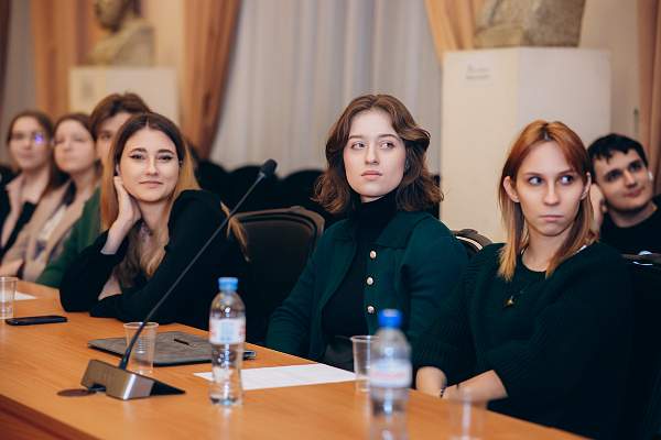 От Великого Новгорода до Тверской области: студенты РГГУ подвели итоги археологического сезона