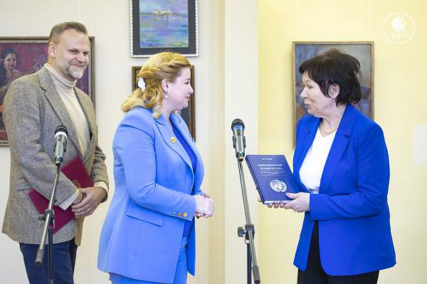 В РГГУ открылась выставка «Дыхание Индии»