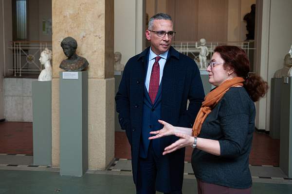 Чрезвычайный и Полномочный Посол Доминиканской Республики в Российской Федерации посетил РГГУ