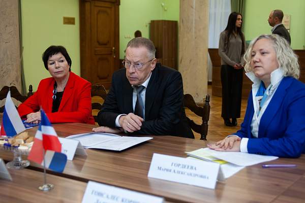 Чрезвычайный и Полномочный Посол Доминиканской Республики в Российской Федерации посетил РГГУ