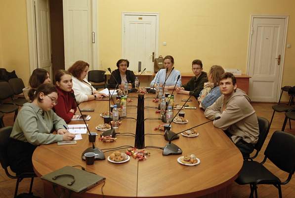 Трансформацию дизайнов советских купюр в 1920-1940-х годах обсудили на заседании СНО «Советская повседневность»