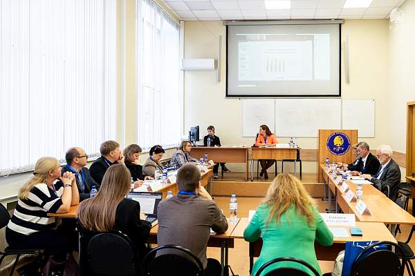 Единство в многообразии: в РГГУ обсудили новую Стратегию национальной политики России