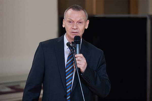 Руководство РГГУ поздравило женщин с наступающим праздником 8 Марта