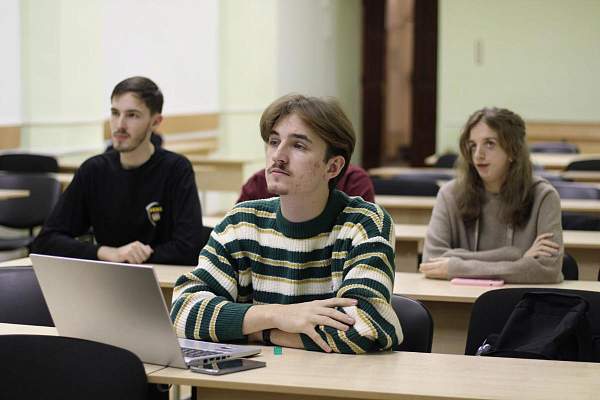 В РГГУ прошло заседание СНО «Документальное наследие в архивоведческом познании»