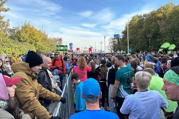 Беговой клуб РГГУ «Ахиллес и черепаха» закрыл свой первый сезон на полумарафоне «Моя столица»