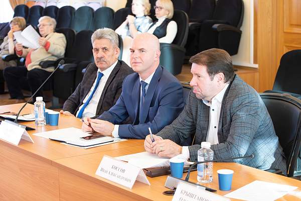 Укрепление международных связей и поддержка студентов: итоги заседания учёного совета РГГУ