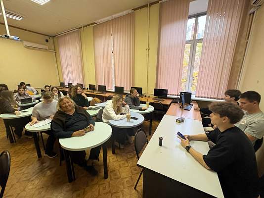 Студенты РГГУ обсудили, как креативные индустрии помогают развивать туристические регионы