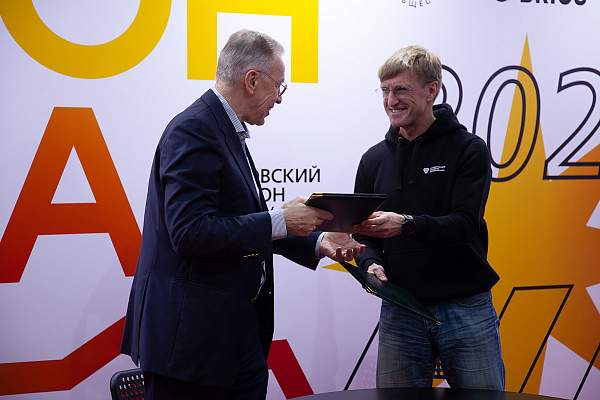 Homo sapiens — человек бегущий: РГГУ подписал соглашение о сотрудничестве со Студенческой лигой лёгкой атлетики