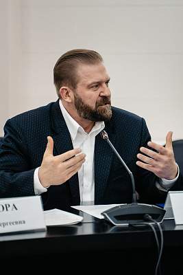 РГГУ развивает экспертную повестку платформенной экономики в промышленности