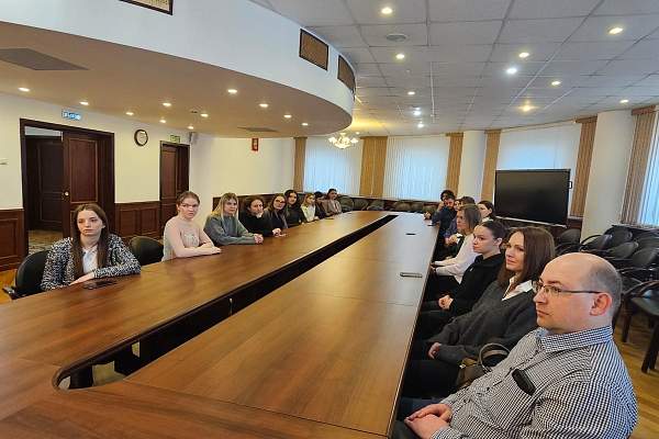 Студенты РГГУ посетили Московский городской суд