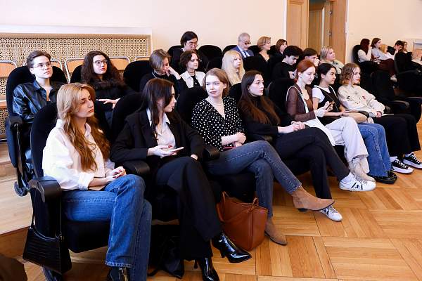 В РГГУ обсудили образовательные и карьерные векторы развития креативной индустрии в условиях новых вызовов современной мировой ситуации