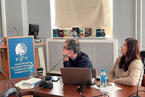 В РГГУ прошло заседание секции «Наивная поэзия и партиципативная культура»