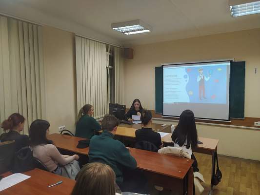 Состоялась очередная встреча СНО «Техники исследовательского чтения и письма»