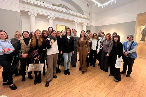 Организация выставок в современном музее: экскурсия для студентов РГГУ в MMOMA