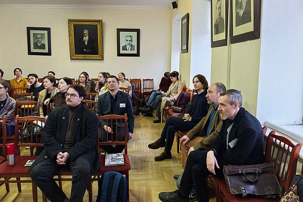 Студенты-лингвисты РГГУ представили исследования на конференции в ИЛИ РАН