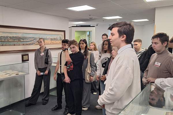 Студенты юридического факультета ИЭУП посетили Московскую биржу
