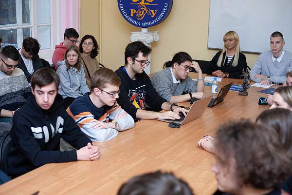 Юридической клиникой РГГУ проведен мастер-класс ко дню правовой помощи детям