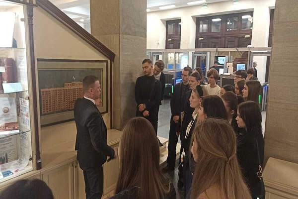 Состоялась экскурсия в Государственную Думу РФ для студентов юридического факультета