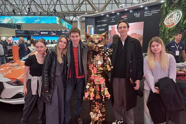 Студенты направления «Гостиничное дело» посетили выставку «Реклама-2024»