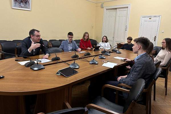 В РГГУ состоялся круглый стол, посвященный развитию экономики и туризма в странах Ближнего Востока