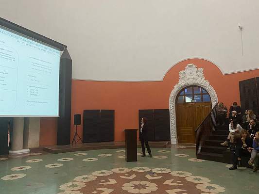 Студенты факультета управления РГГУ  посетили Международную выставку-форум «Россия»