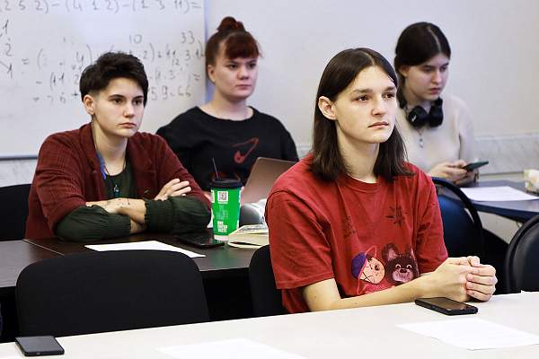 Студенческий круглый стол «Медиатизация религии: контент, каналы коммуникации и восприятие технологий»