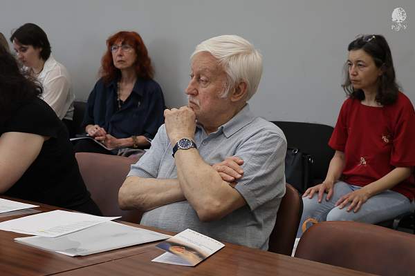 Тихий голос большой науки: в РГГУ состоялся круглый стол памяти Юрия Манна