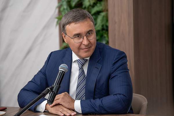 Встреча выпускников проекта «Стажёр Минобрнауки России» с Валерием Фальковым