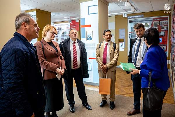 Новый академический мост: РГГУ укрепляет связи с высшей школой Венгрии