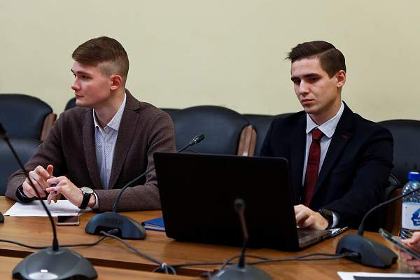 В РГГУ обсудили проблематику современных международных отношений 