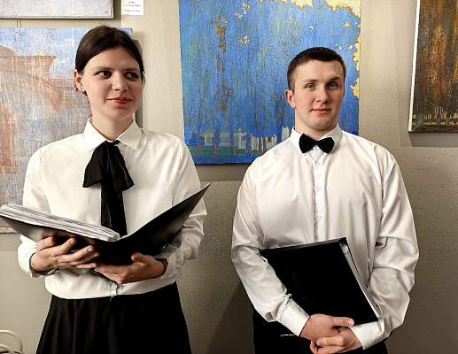 Студия академического вокала РГГУ представила новую программу в художественной галерее «Свет вокруг» 