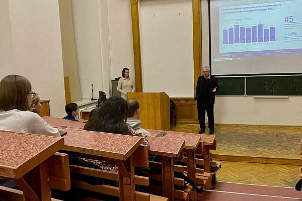 В РГГУ начала работать школа фарм-коммуникаций для студентов факультета рекламы и связей с общественностью