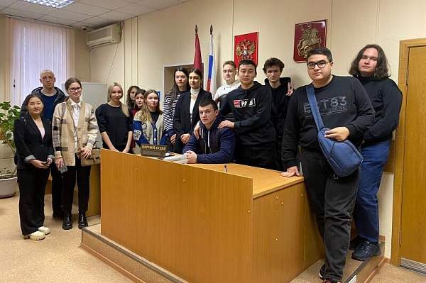 Студенты юридического факультета посетили профориентационные мероприятия