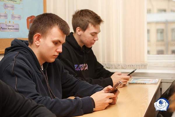 Студенты Гуманитарного колледжа приняли участие во Всероссийском экономическом диктанте