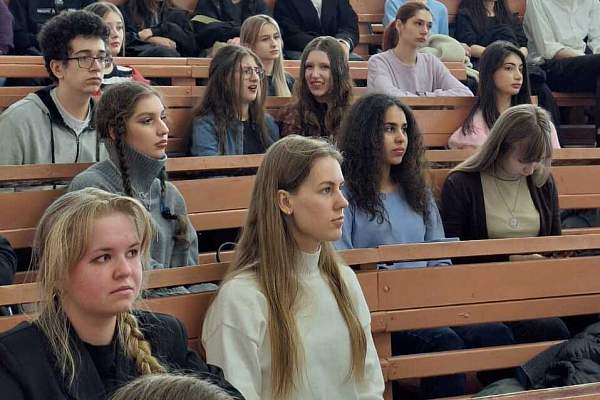 Состоялась встреча студентов с представителями Следственного управления УВД по ЮАО ГУ МВД России по г. Москве 