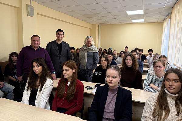 В РГГУ обсудили национальные символы России в туризме и современном дизайне