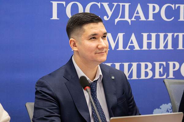 Проректор РГГУ Ольга Павленко: «Внедряя ИИ в образование, важно сохранять критический подход»