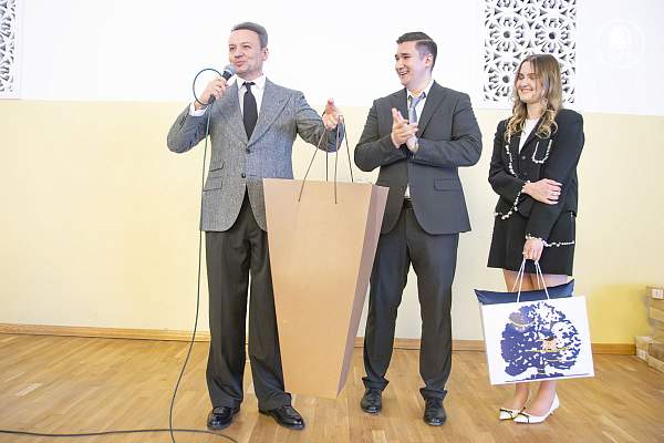 «Самое главное — любовь»: в РГГУ прошла встреча с Александром Олешко