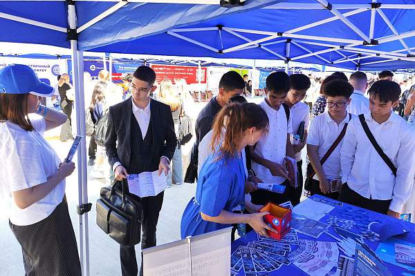 РГГУ на выставке-ярмарке «Российское образование. Ташкент – 2025»