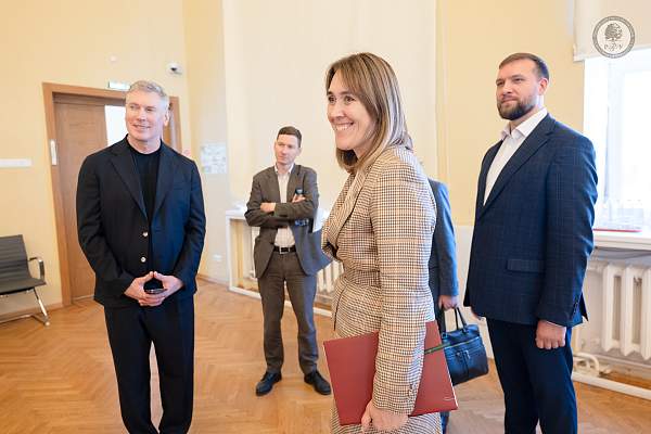 Четвёртая миссия университета: в РГГУ обсудили будущее семьи