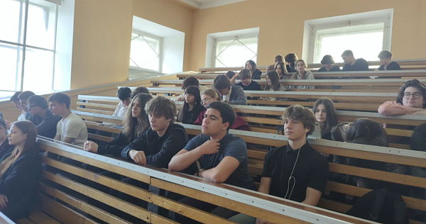 Нескучно и понятно о рекламном рынке: в РГГУ прошёл бизнес-тренинг