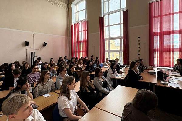 На факультете культурологии РГГУ успешно завершилась кураторская неделя для первокурсников