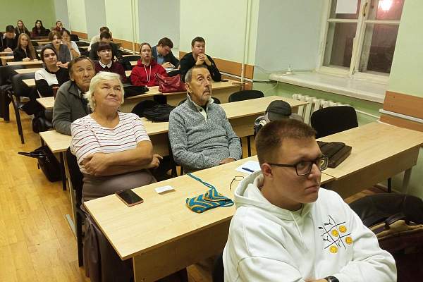 Студенты и преподаватели РГГУ обсудили жизненный путь и экспедиции видного исследователя Арктики А. М. Лаврова