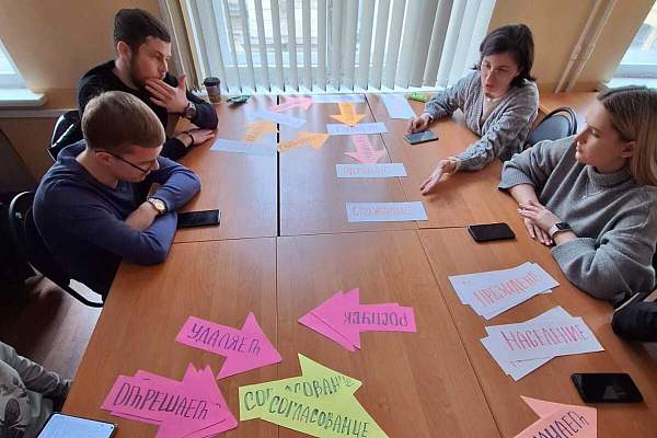 На юридическом факультете состоялось заседание СНО «Прогресс», посвященное организации публичной власти в РФ