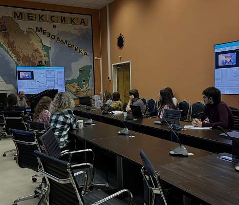 В РГГУ состоялся методологический семинар о барьерах начинающих исследователей