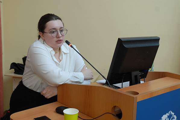 Историю праздника 8 марта обсудили в рамках СНО «Советская повседневность»