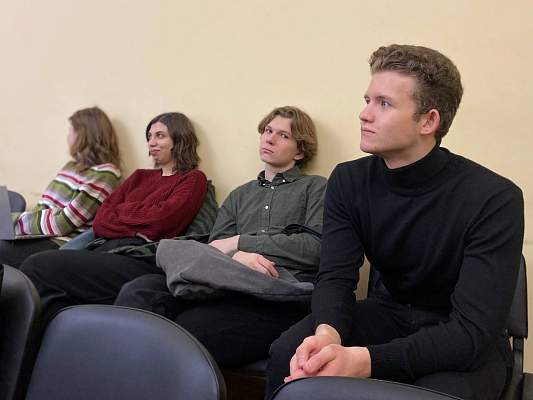 На заседании Клуба молодых историков РГГУ обсудили жизнь русских туристов на курортах Германии и Швейцарии на рубеже XIX-XX вв.