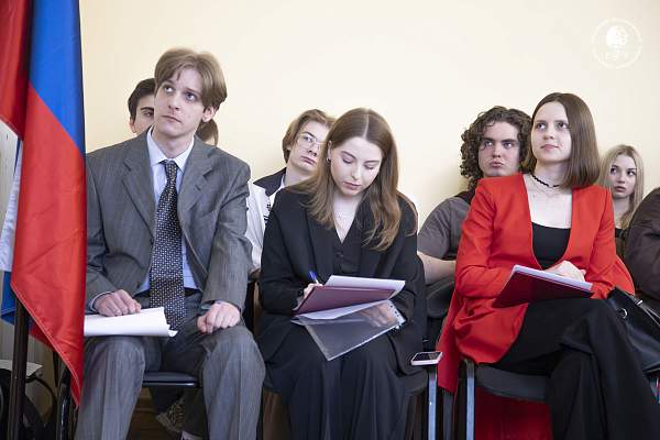 Круглый стол «Диалог культур: история и современность» — 2026