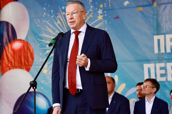 С приветственным словом на церемонии посвящения в первокурсники РГГУ 2024 выступил и.о. ректора РГГУ Андрей Викторович Логинов