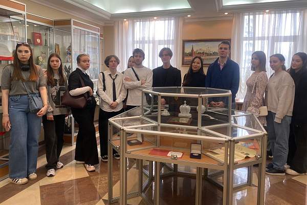 Студенты юридического факультета ИЭУП РГГУ посетили Девятый арбитражный апелляционный суд г. Москвы